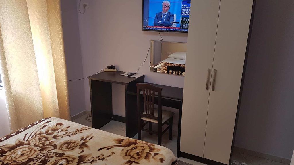 Hotel M&S Tirana Eksteriør billede