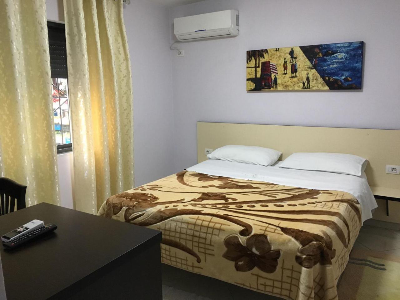 Hotel M&S Tirana Eksteriør billede